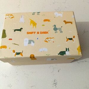 Dog Leash (Bark and Sniff)